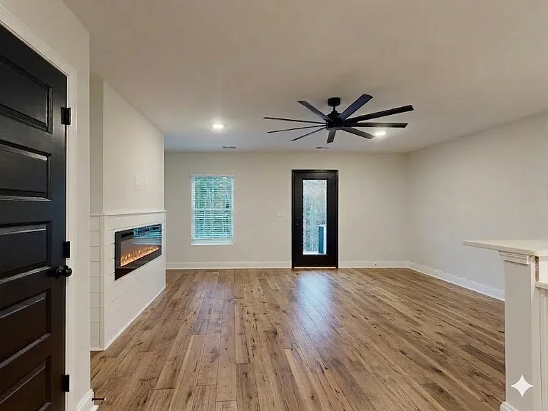 232 Winding Chestnut Dr — Photo 5