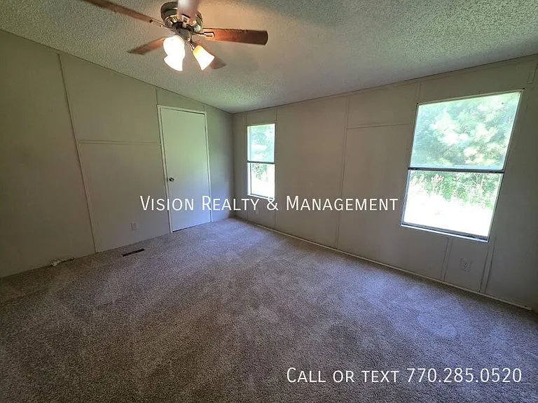 222 Park West Dr — Photo 3