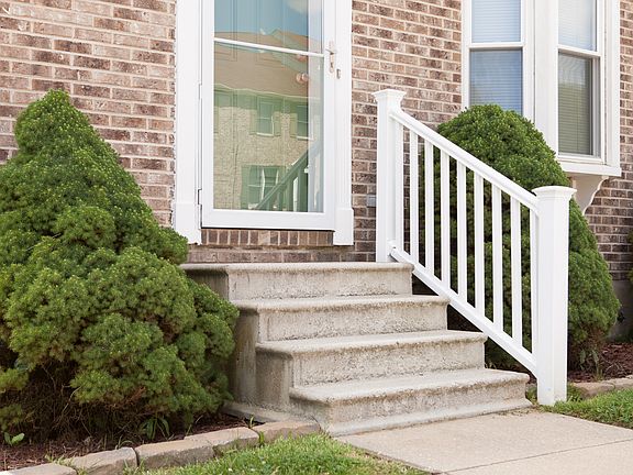 2nd image of 135 Cannonball Ln