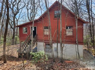 929 Pine Ridge Rd, Hendersonville, NC 28792