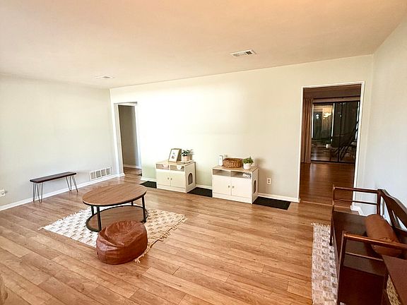 3rd image of 3775 BESS Road