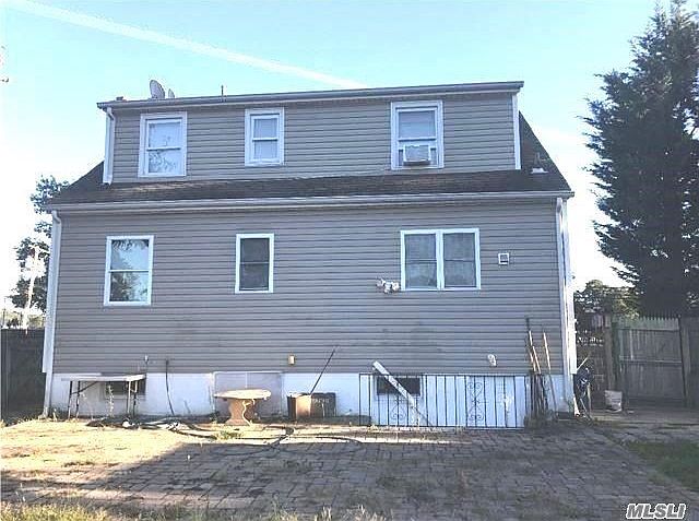 2nd image of 23 3rd Ave