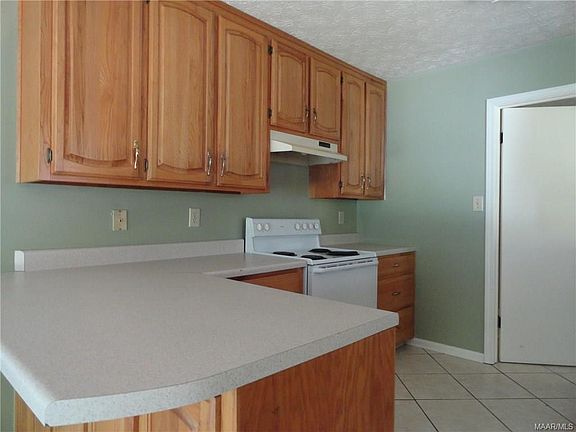 5th image of 7122 White Oak Ln