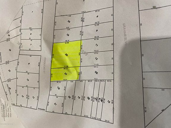 5th image of 9 Iroquois St