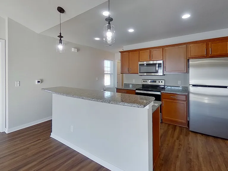 2002 American Eagle Dr #15 — Photo 10