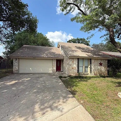 1500 Wroxton Way Photo 1