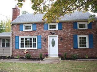 1427 Mammoth Rd, Dracut, MA 01826