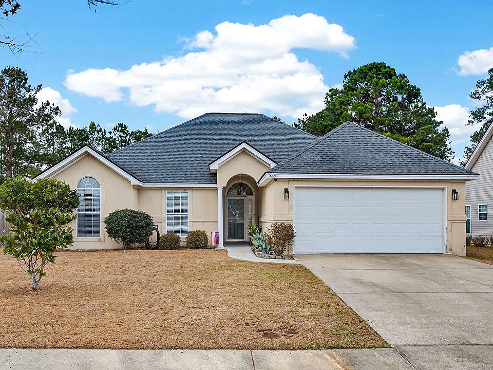 1st image of 833 Laurel Hill Cir