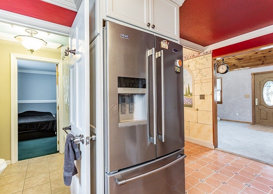 1137 Sassaquin Ave, New Bedford, MA 02745 Zillow