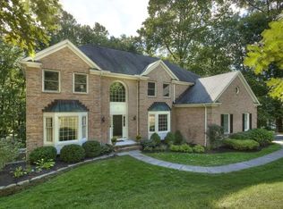 13 Cromwell Dr, Chester, NJ 07930