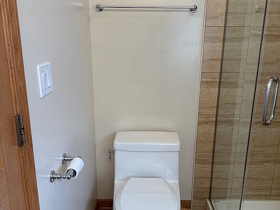 2nd image of 3044 S Canal St #2