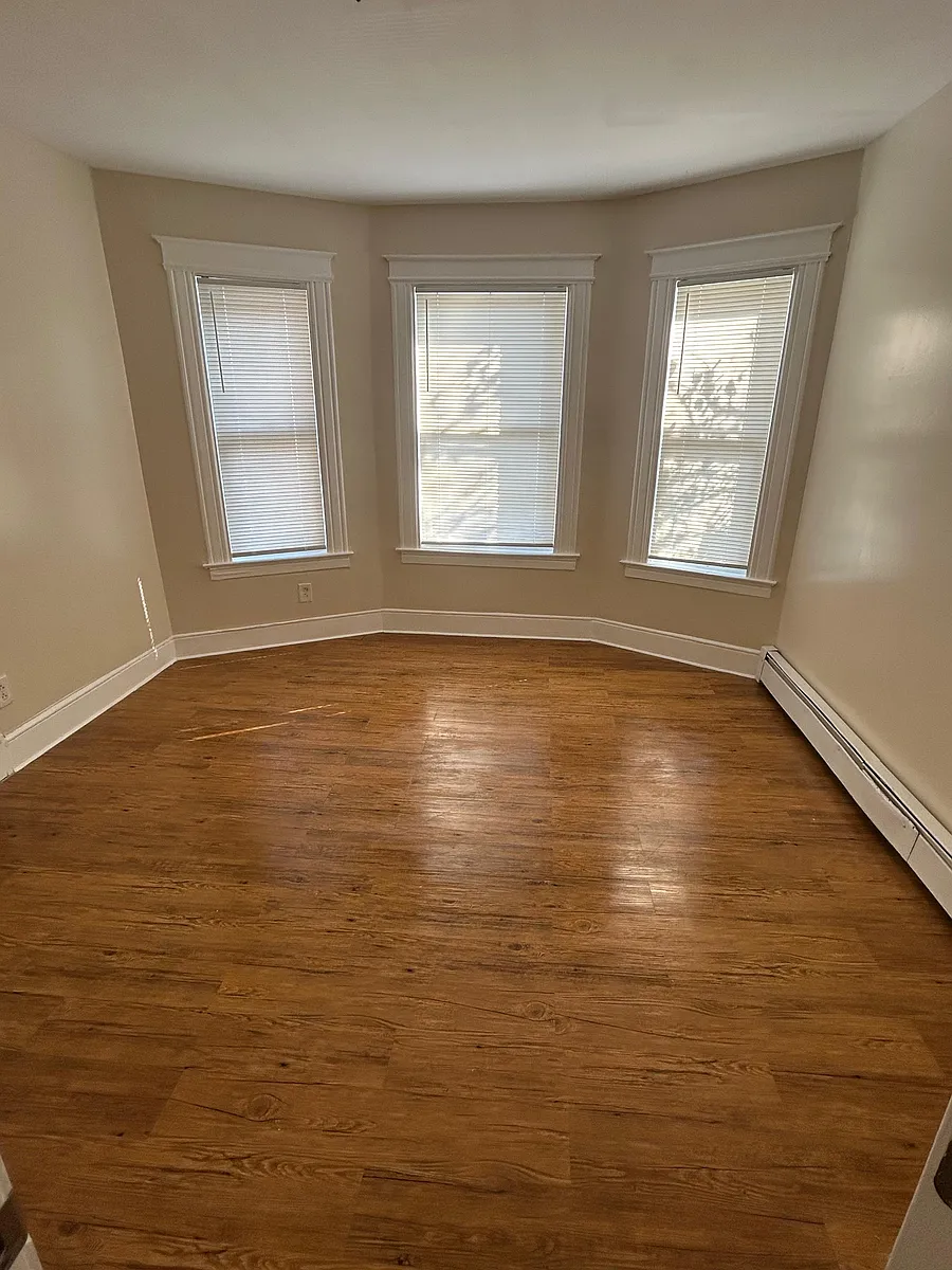 Building Photo - 76 Hamilton St #3W