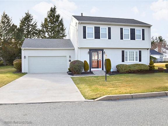2nd image of 51 Hollyhock Dr