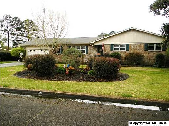 3rd image of 136 S Hawk Dr