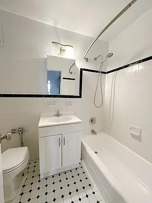 Rented by City Connections Realty | media 9