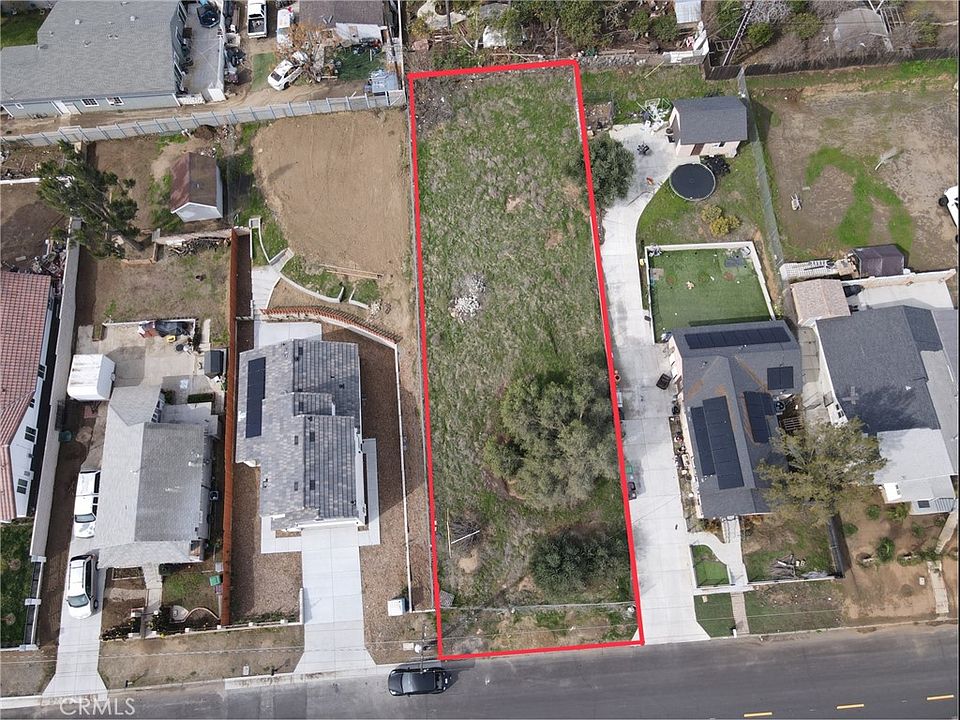 1st image of 1 Acacia Ave #3