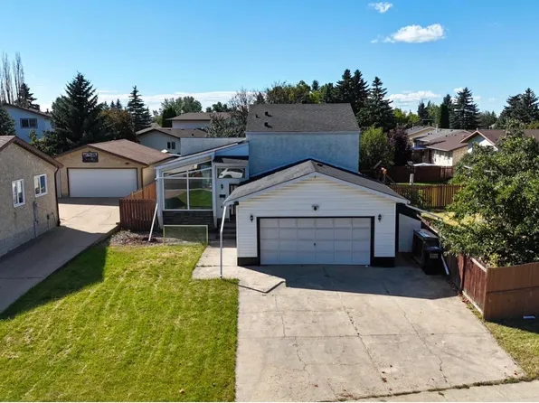 1768 48a St NW, Edmonton, AB T6L 2Y1
