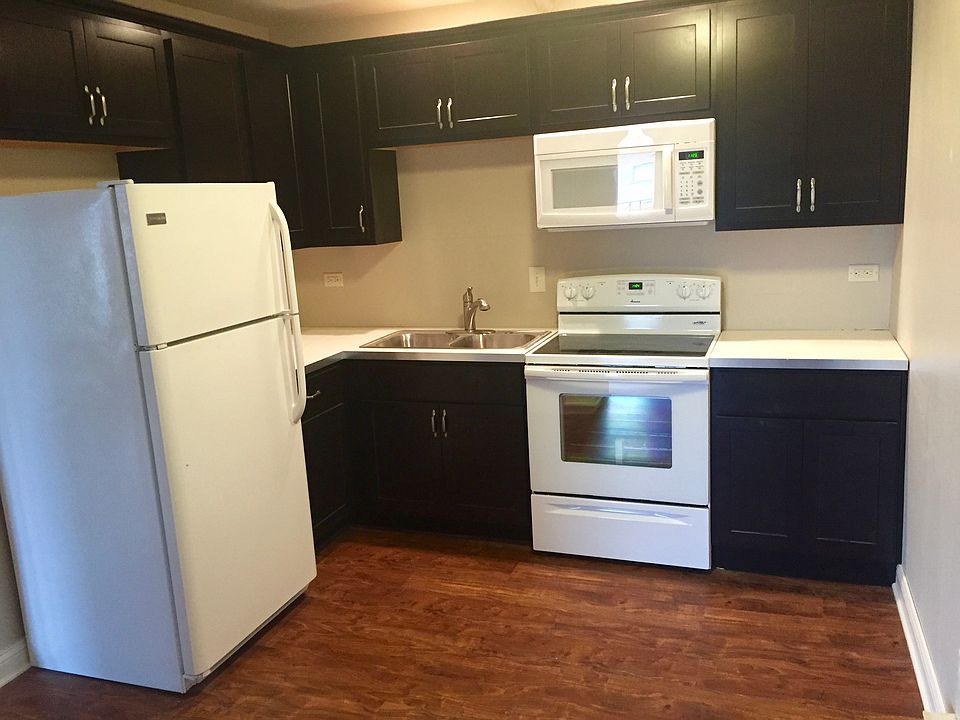 1st image of 11830 S Komensky Ave APT 3A
