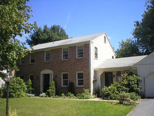 2nd image of 1141 Bellair Dr