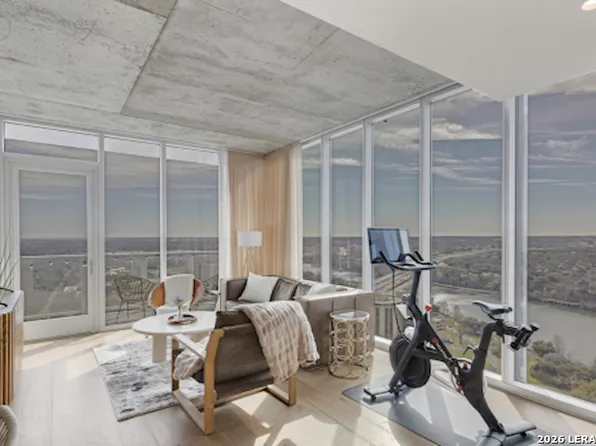 48 East Avenue #3008, Austin, TX 78701