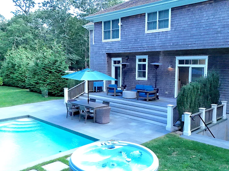 Woodcrest Dr — Photo 6