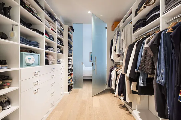 Sold by Compass | media 42