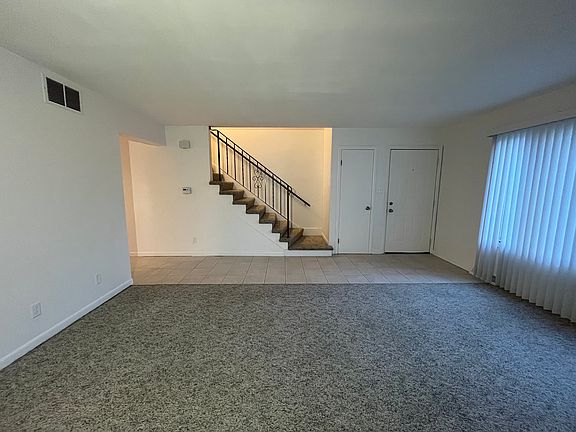 4th image of 9632 Erie St #9632
