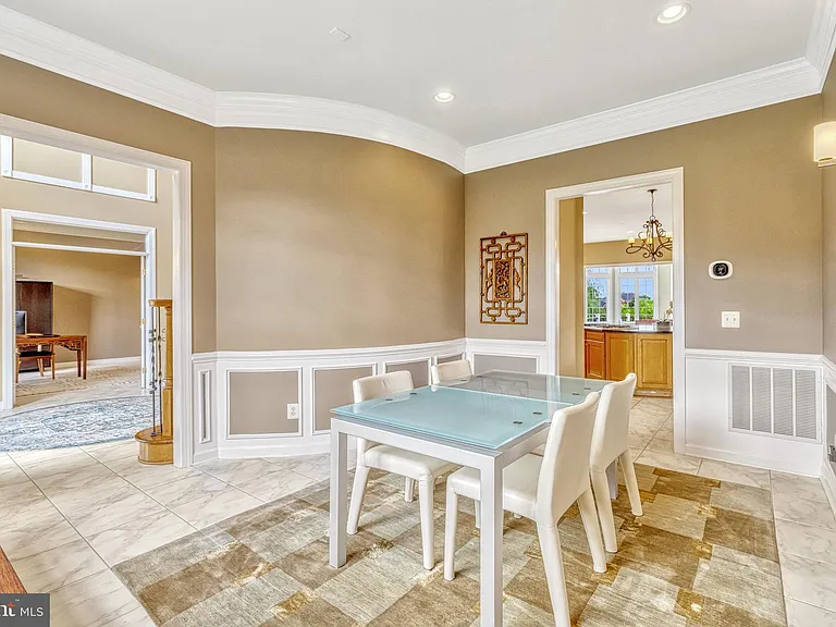 22374 Dolomite Hills Dr — Photo 35