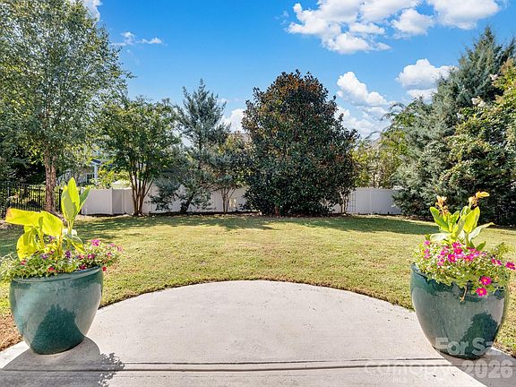 2nd image of 85020 Newloch Ct