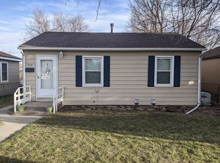 513 E 2nd St, Cheyenne, WY 82007