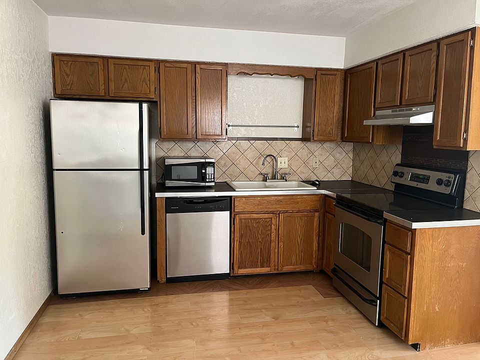 1st image of 2116 Scenic Dr N #B3