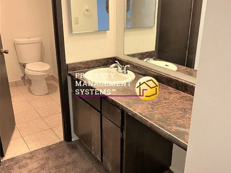 1042 E Quail Vista Ct #H — Photo 11