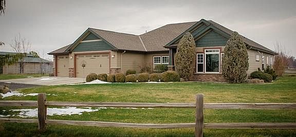 2nd image of 350 Equestrian Way