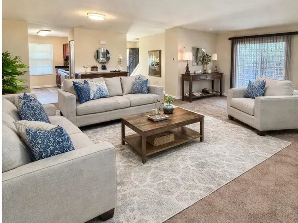 422 Calburn Ct, Bear, DE 19701