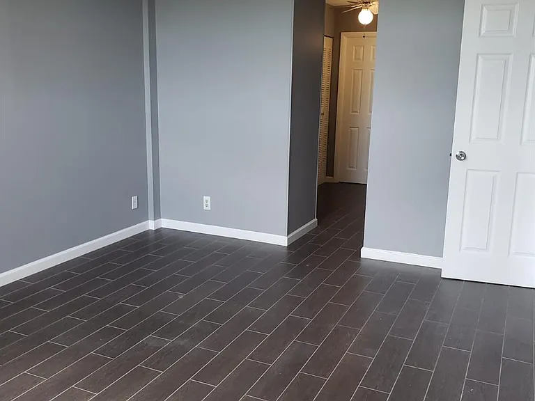 406 NW 68th Ave #511 — Photo 14