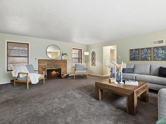 4th image of 2700 Niles Rd