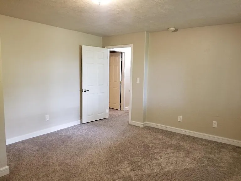 12084 S Allison Park Ct #2 — Photo 16