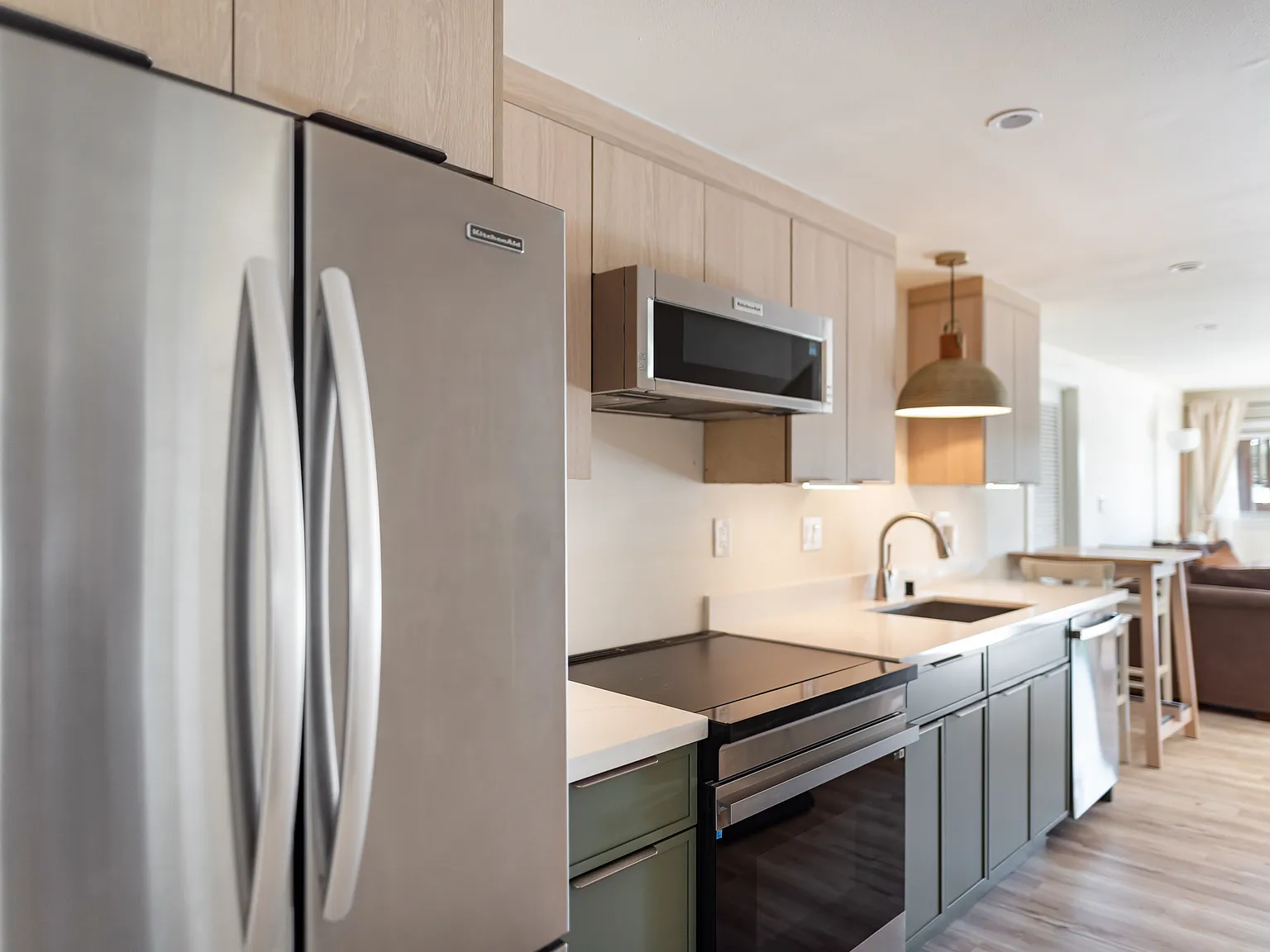 2 bed, 750 sqft, $2,895 — Photo 1