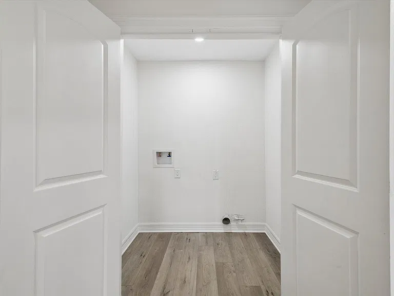 1079 Redfish St — Photo 17