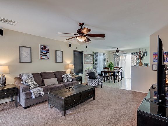 5th image of 46115 W Holly Dr