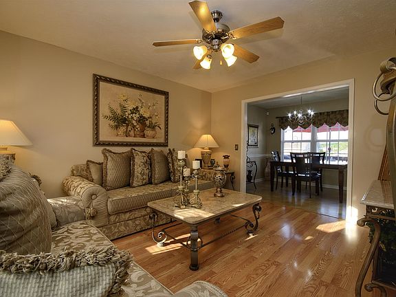 3rd image of 1309 Tonya Dr