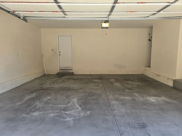 9160 Column Ct — Photo 5