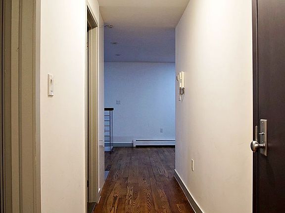 3rd image of 132 New York Ave APT 1