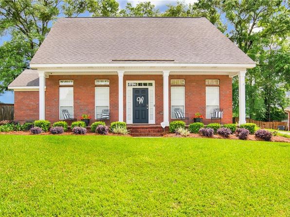 7510 Cumberland Ct, Mobile, AL 36695