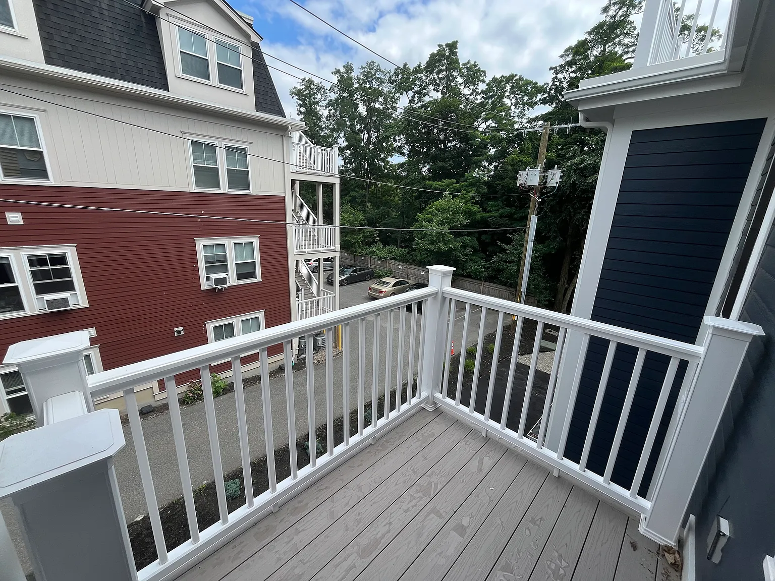4 bed, 9999 sqft, $5,000 — Photo 4