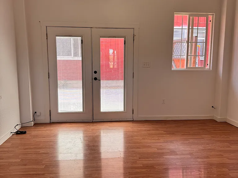 223 Baker St #B — Photo 3
