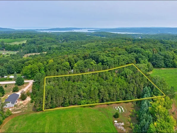 E Kirt Rd #A, Lake Leelanau, MI 49653