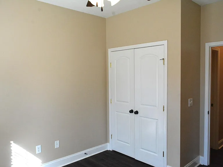 644 Huntington Dr — Photo 32