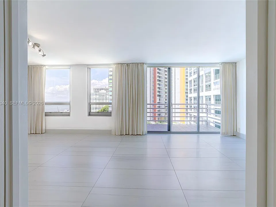 1541 Brickell Ave #C1008