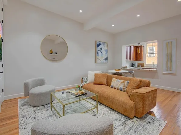 208 T St NE APT 1, Washington, DC 20002